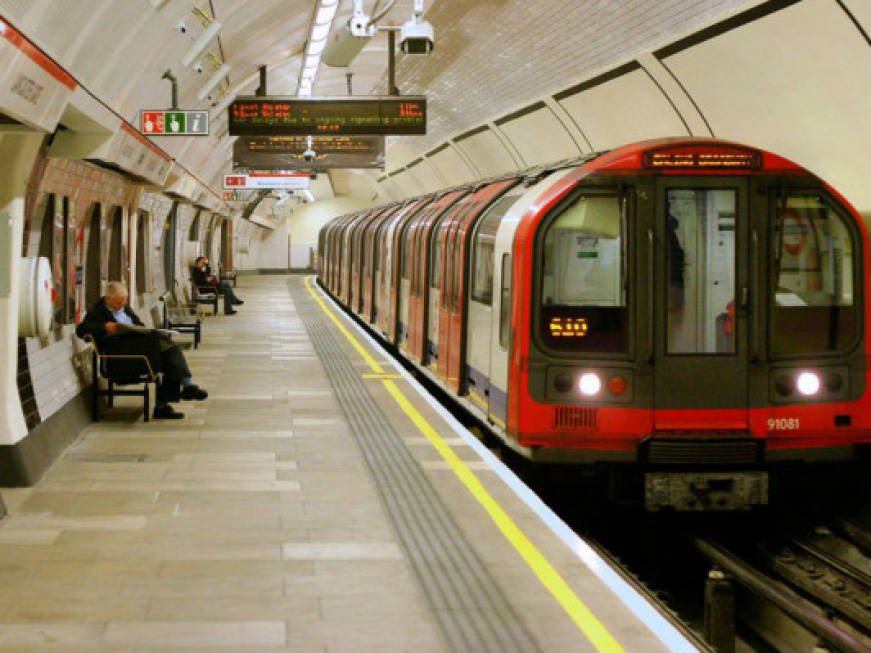 Londra, gli aggiornamenti: rafforzate le misure di sicurezza in tutta la città e sui mezzi pubblici