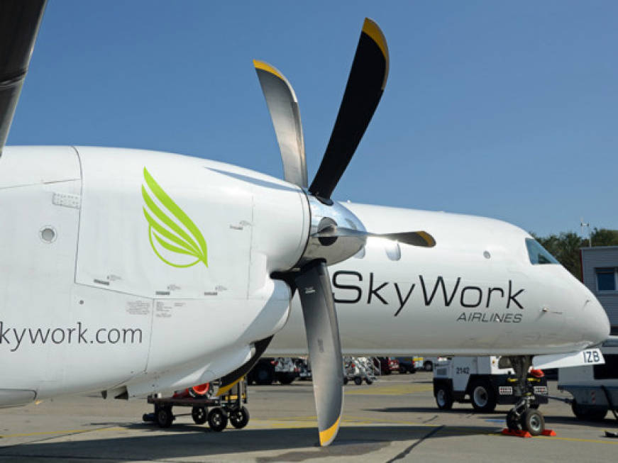 Stop ai volidi SkyWork Airlines, a terra 11mila pax