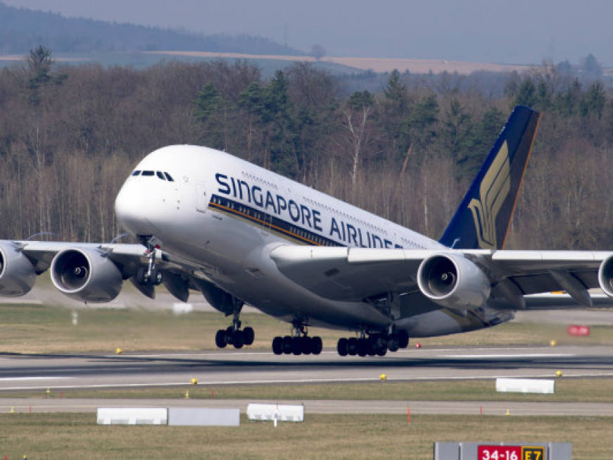 Singapore Airlines: bond decennali per raccogliere 10 miliardi di dollari