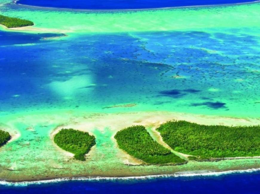 L&amp;#39;isola di Marlon Brando si prepara al turismo, apre il resort