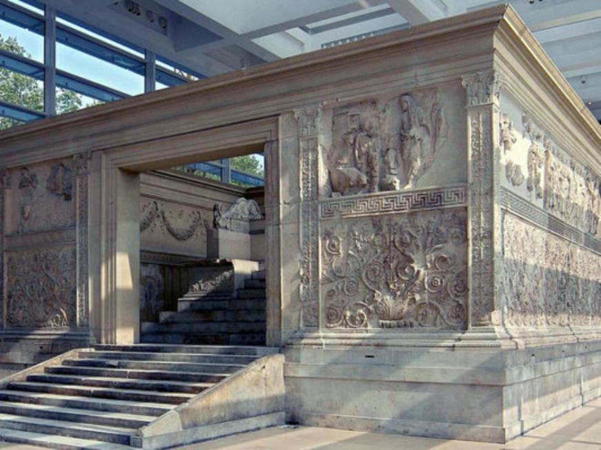 L’Ara Pacis com’era ai tempi di Augusto con la realtà aumentata