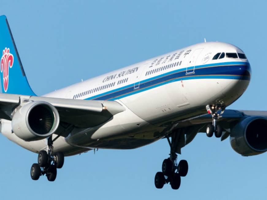 Aerei da riempire, la Cina corre ai ripari con la formula 'all you can fly'
