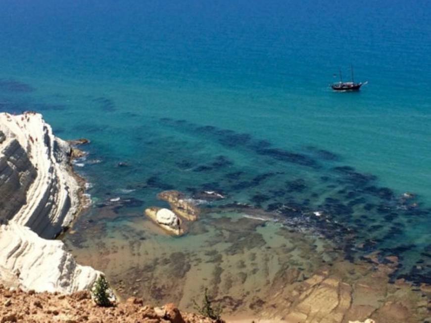 Scala dei Turchi a rischio chiusura: scontro tra Comune e proprietario