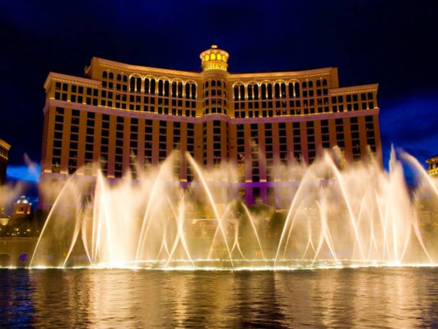 Paura a Las Vegas: incendio al Bellagio, l&amp;#39;hotel di Ocean&amp;#39;s Eleven