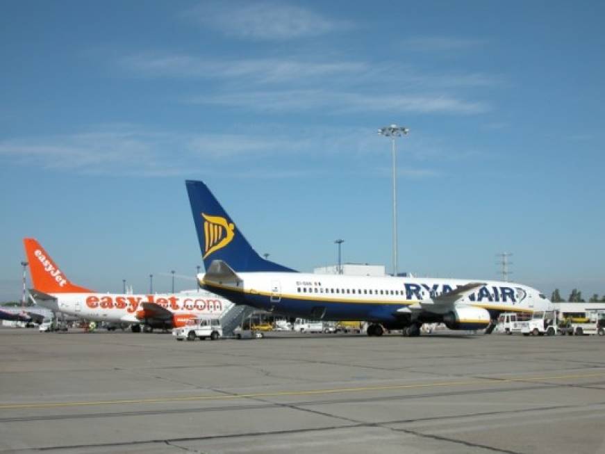 Il 2013 italiano nei dati Enac, derby low cost Ryanair-easyJet