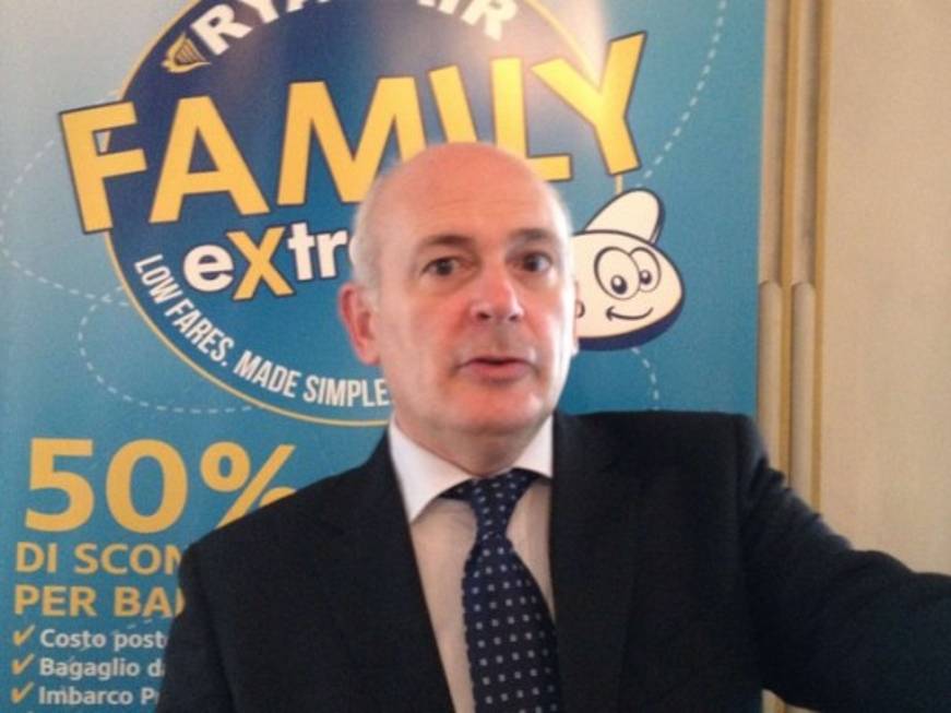 Ryanair chiama Alitalia"Pronti a collaborare"