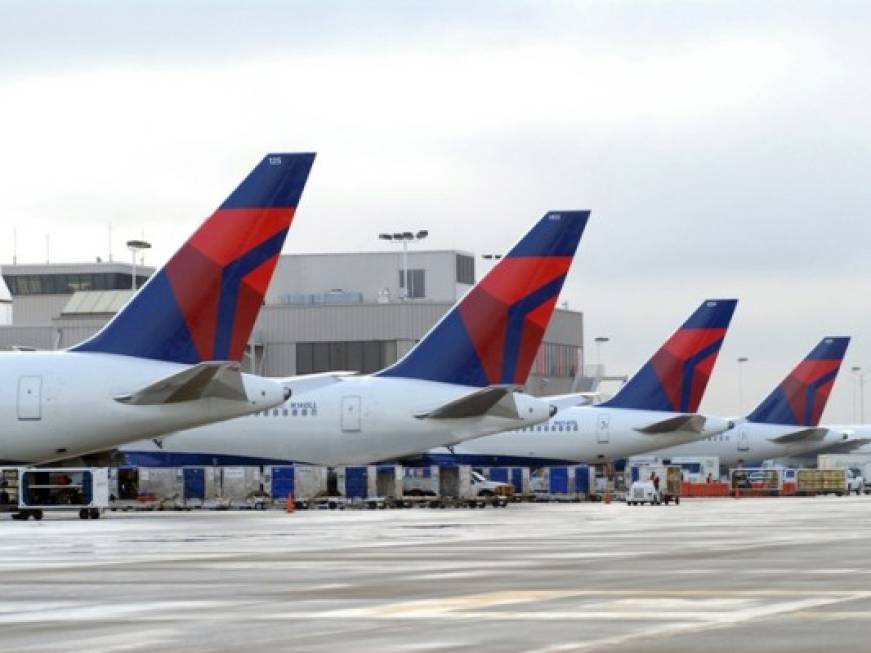 Delta Air Lines: utili a più 85 per cento nel secondo trimestre 2015