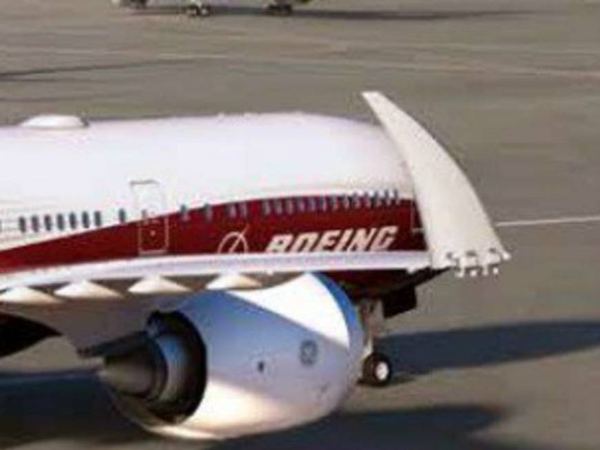 Boeing progetta il B777X, primo aereo commerciale con le ali pieghevoli