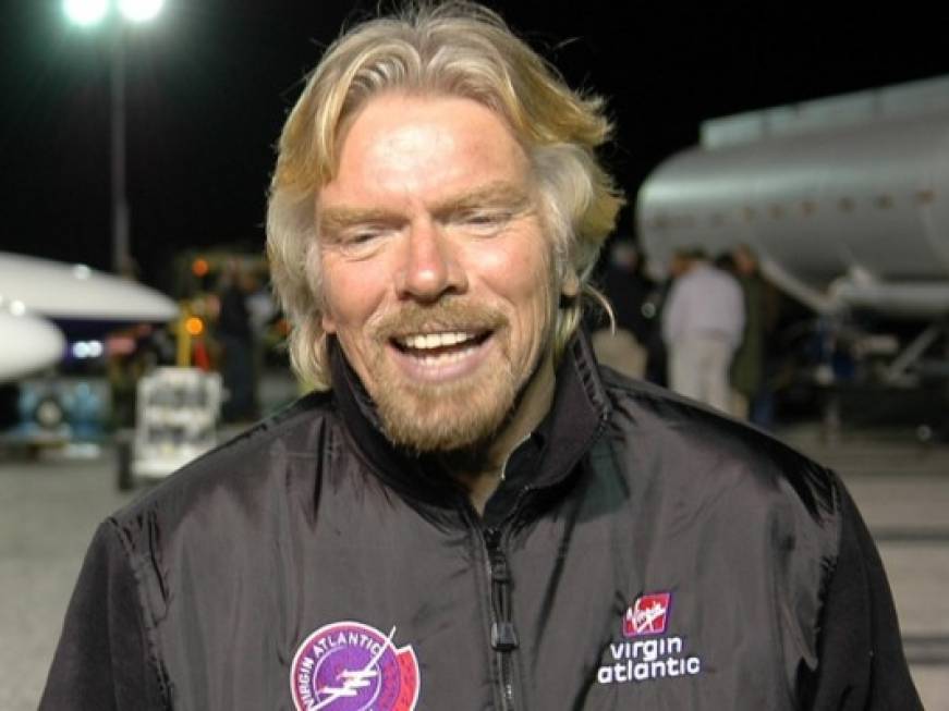 Virgin Galactic: Branson porta la famiglia nello spazio