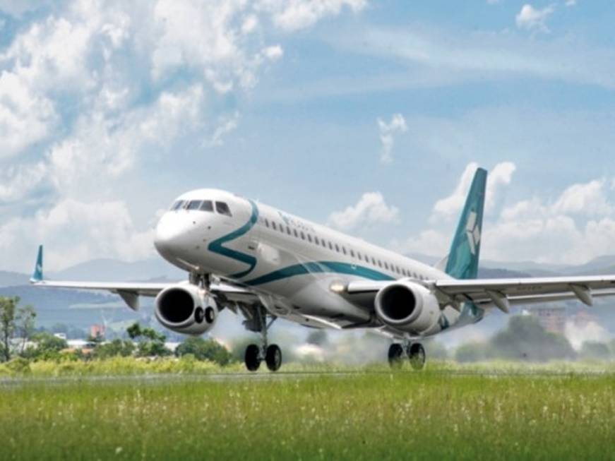 Air Dolomiti decolla da Crotone, volo su Monaco