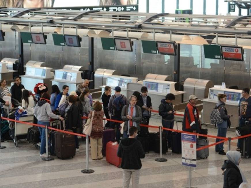 Malpensa e Linate: un milione di passeggeri a Natale