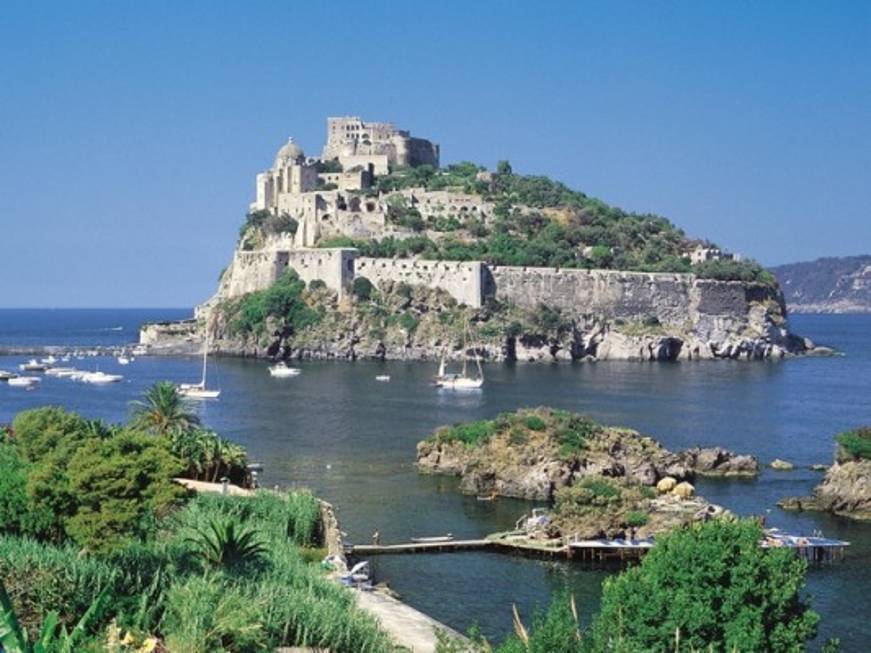 Ischia guarda a Oriente, sull&amp;#39;isola una delegazione cinese