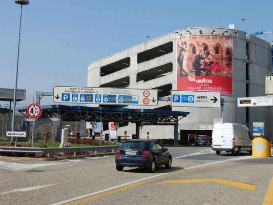 L’aeroporto di Torino lancia l’offerta per i weekend L’aeroporto di Torino lancia l’offerta per i weekend