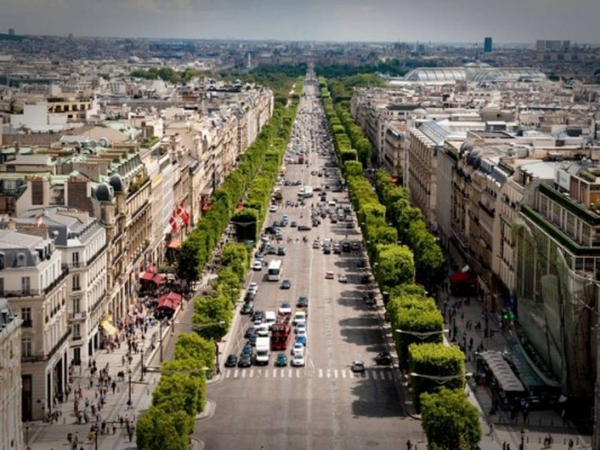 Gli Champs-Élysées a Dubai, progetto per una replica perfetta