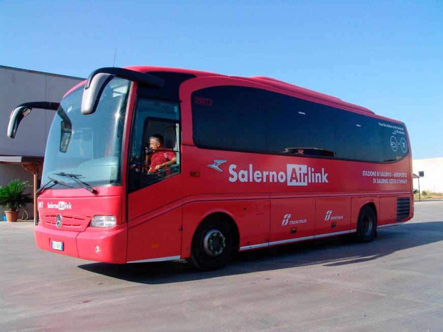 Busitalia Campania potenzia il Salerno Airlink per l’estate, fino a 49 corse settimanali
