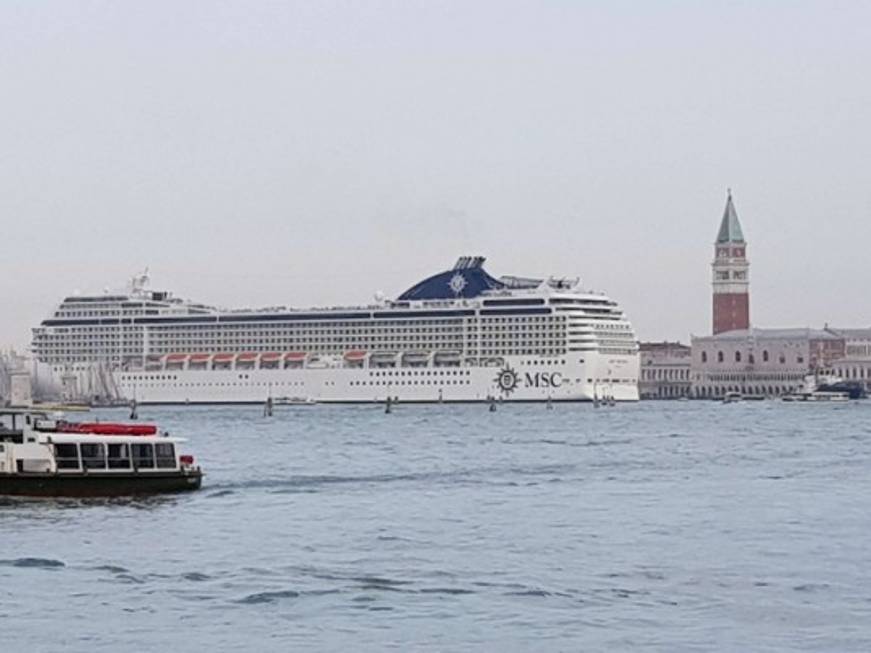 Venezia: allo studio un 'decreto scaccianavi' in vigore da aprile