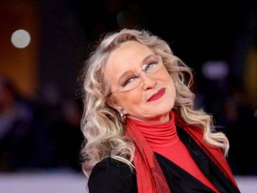 Eleonora Giorgi: “Amo viaggiare, ma da regina”