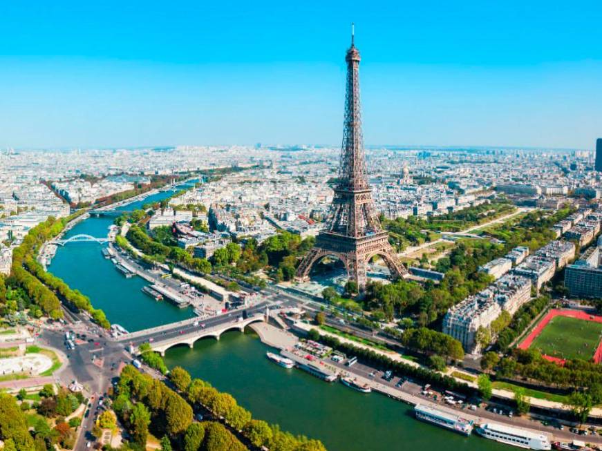 Francia al top nel 2024 per arrivi internazionali: le previsioni del Wttc