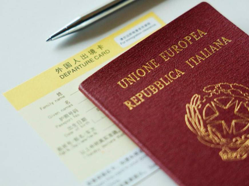 Questione passaporti: lo scandalo italiano