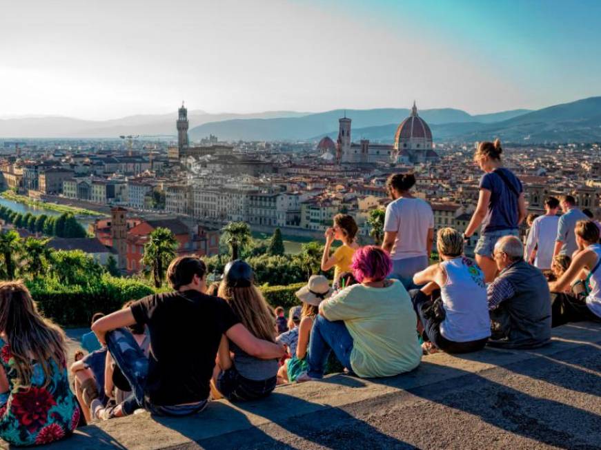 Firenze, sì degli imprenditori immobiliari alle camere per turisti negli studentati