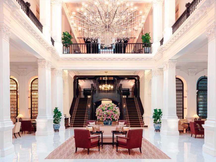 La Grand Lobby del Raffles Singapore