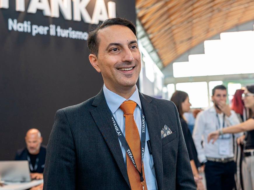 Titanka e IA, ‘Serveapproccio criticonell’hospitality’