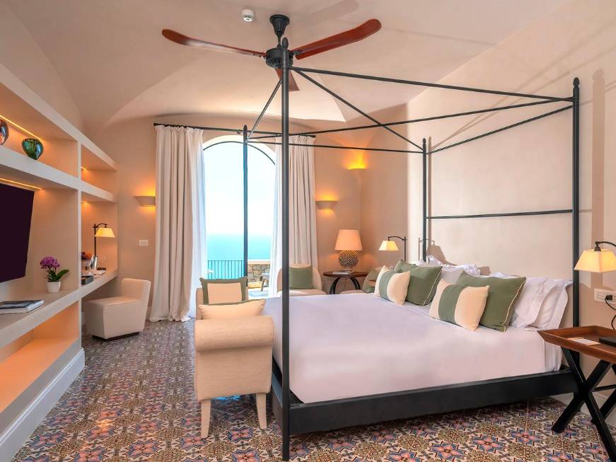 Virtuoso, FuroreGrand Hotel nuovoingresso italiano