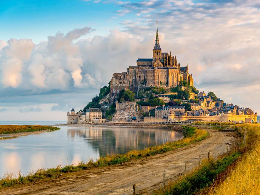 Francia, obiettivo100 miliardi difatturato turistico