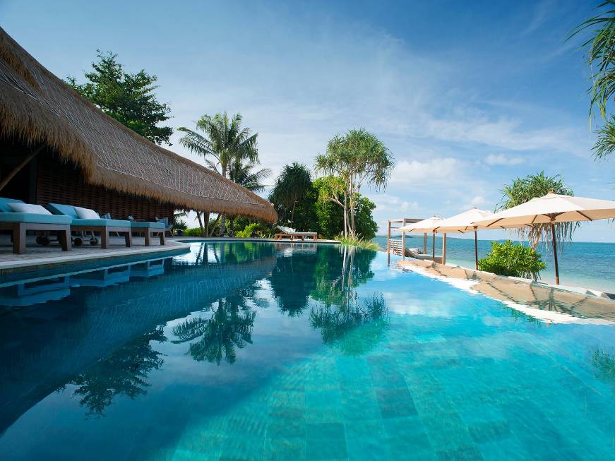 Alla scoperta di Cempedak, isola privata per il lusso sostenibile in Indonesia. La gallery