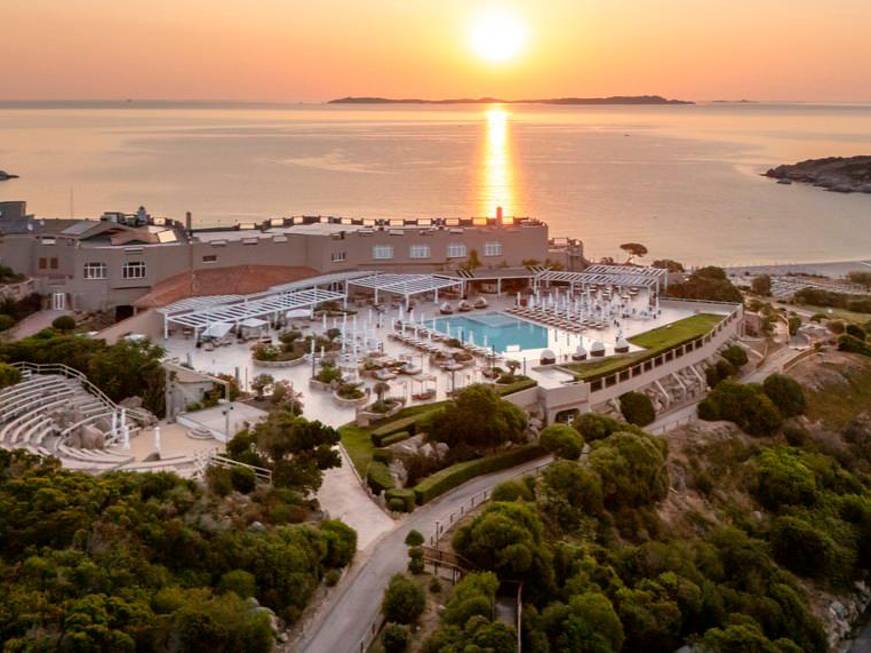 ‘Esperienza mediterranea’:Mangia’s gioca al raddoppiocon due resort in Sardegna