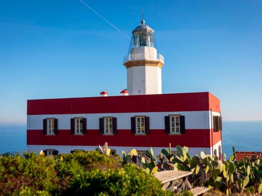 Faro Capel Rosso, l’altra isola del Giglio