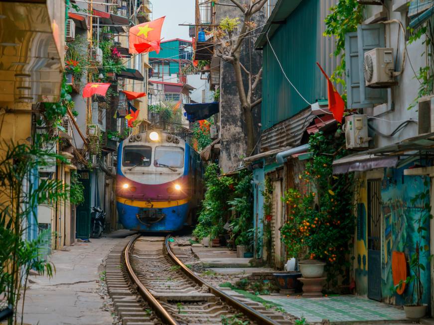 Vietnam, Hanoi dice addio alla famosa Train Street