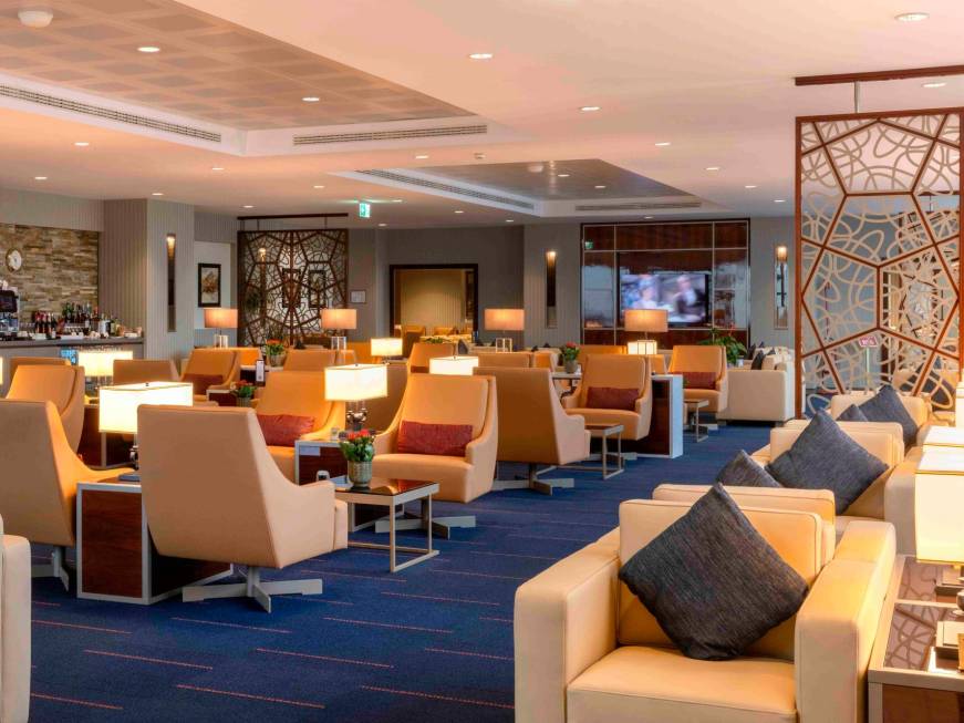 Emirates: riaprela loungea Milano Malpensa