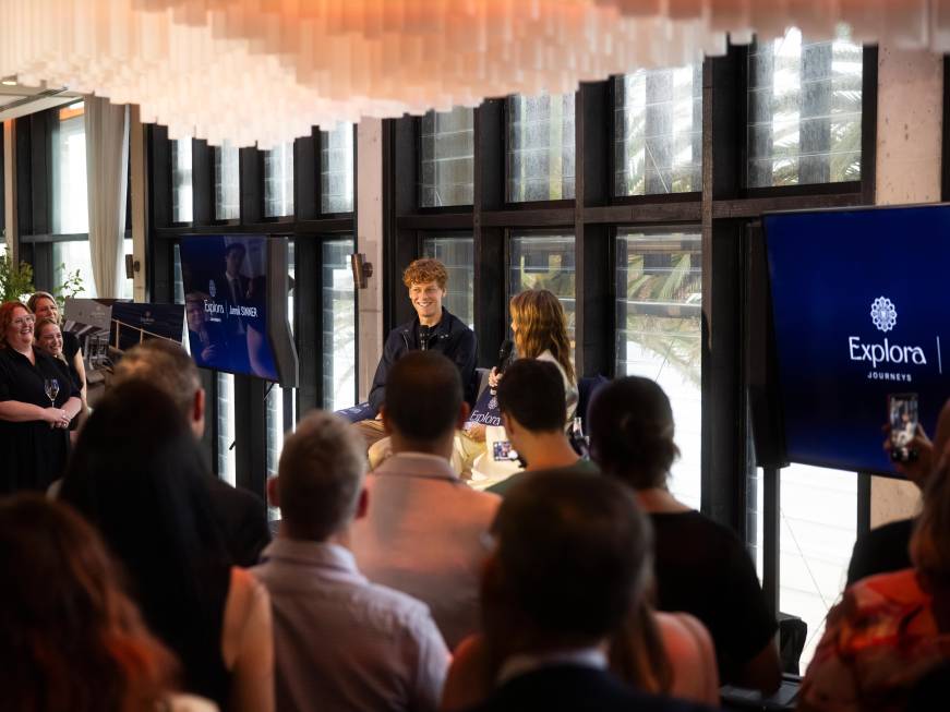 Explora presenta con Jannik Sinner il programma benessere a bordo