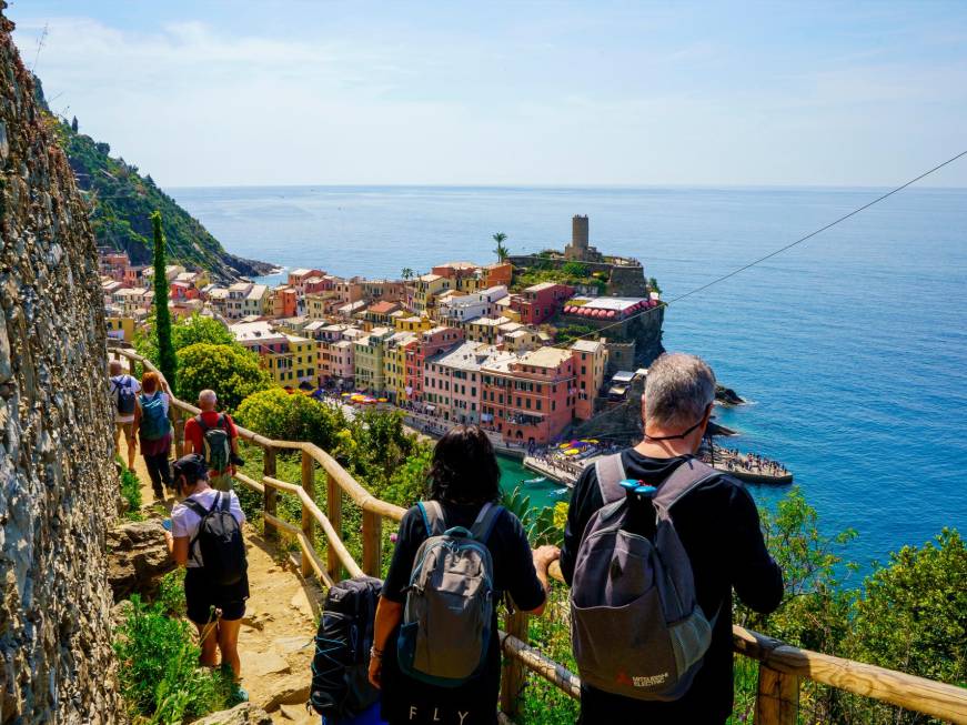 Cinque Terre, nuove misure per gestire i flussi nei giorni da ‘bollino rosso’