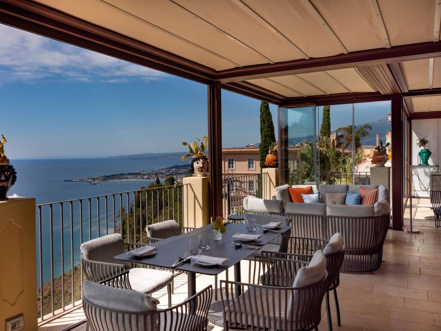 All’Hotel Metropoledi Taormina il lussoè tempo e relazione