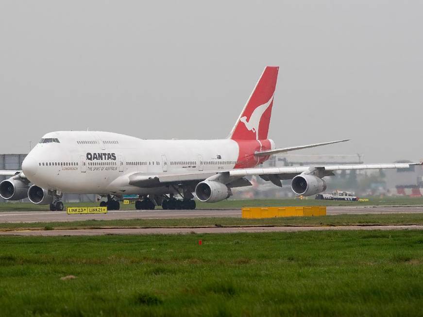 Qantas: Fuel garantito fino a maggio inoltrato