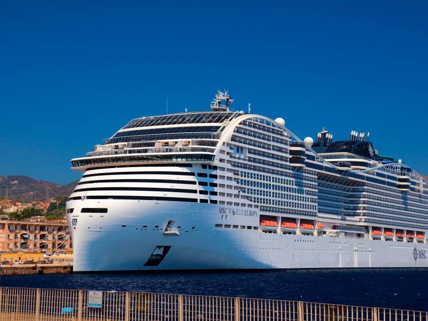 Msc World Europa: problema risolto, la nave partita per Messina