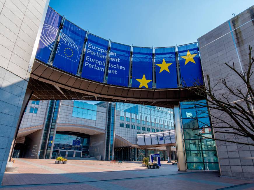Nuova direttiva pacchetti:il Parlamento Ue approva