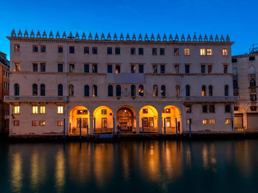 Inside Fondaco dei Tedeschi, shopping immaginifico a Venezia. La gallery