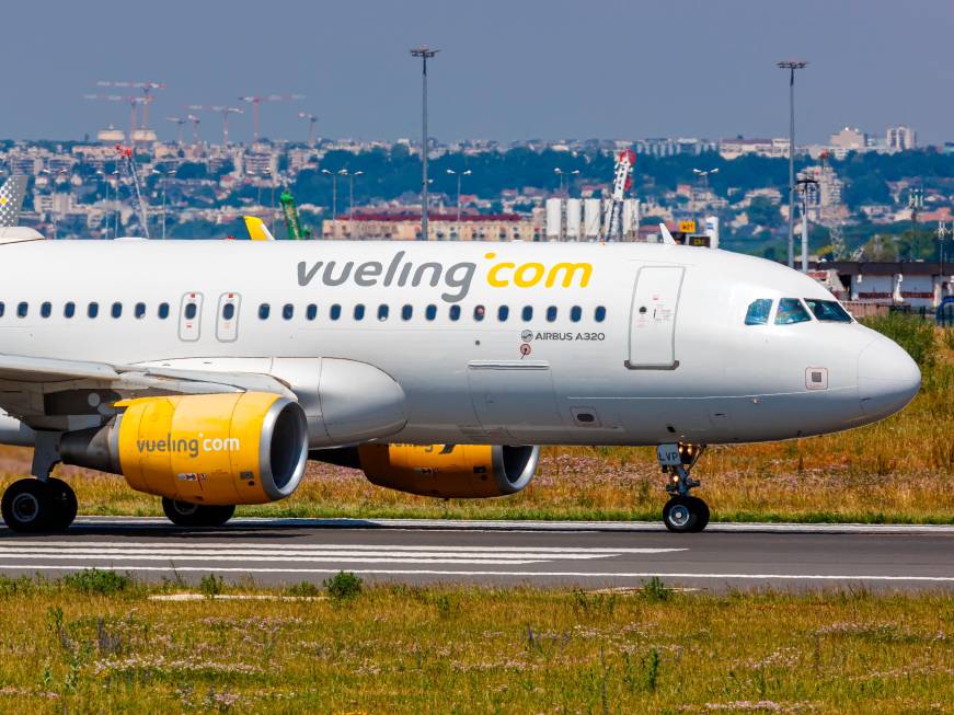 Vueling e Ávorisper venderepacchetti turistici