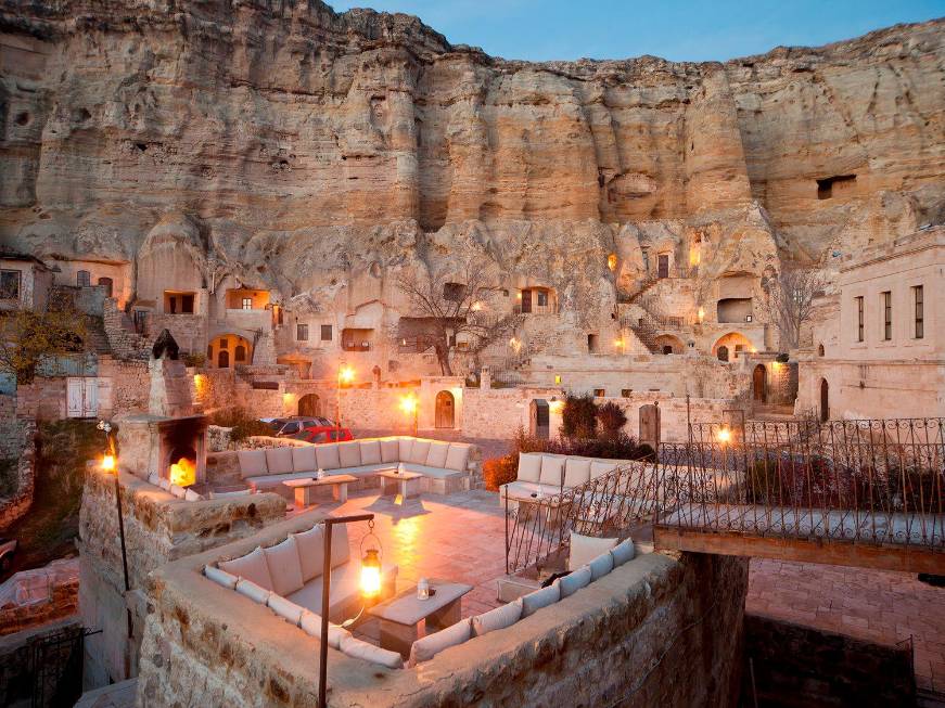 In Cappadocia l’hotel costruito nella roccia. La fotogallery