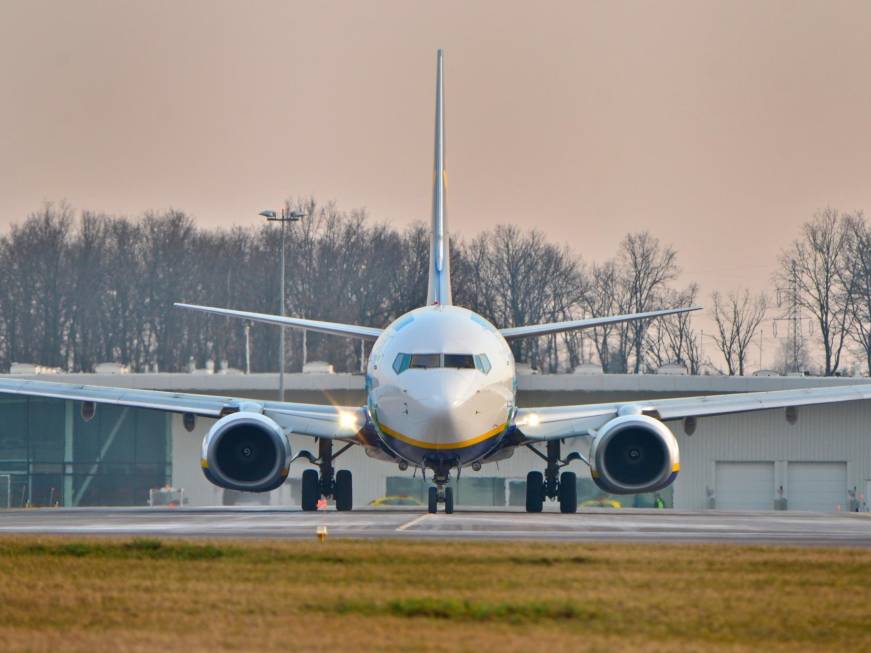 Ryanair: 42 rotte per la summer negli aeroporti della Calabria